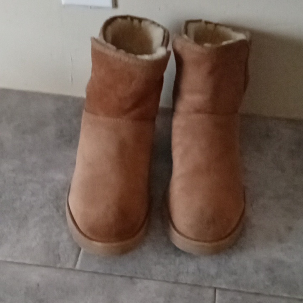 UGG boots saiz 7 women